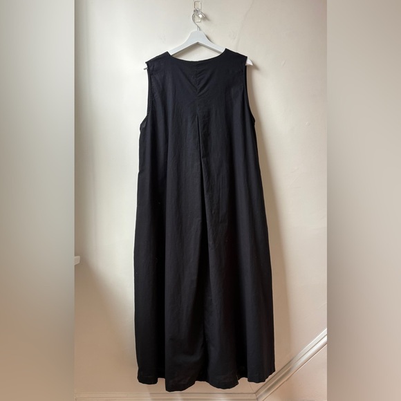Cotton/Linen Blend Sleeveless V-Neck Maxi Dress - Picture 9 of 10
